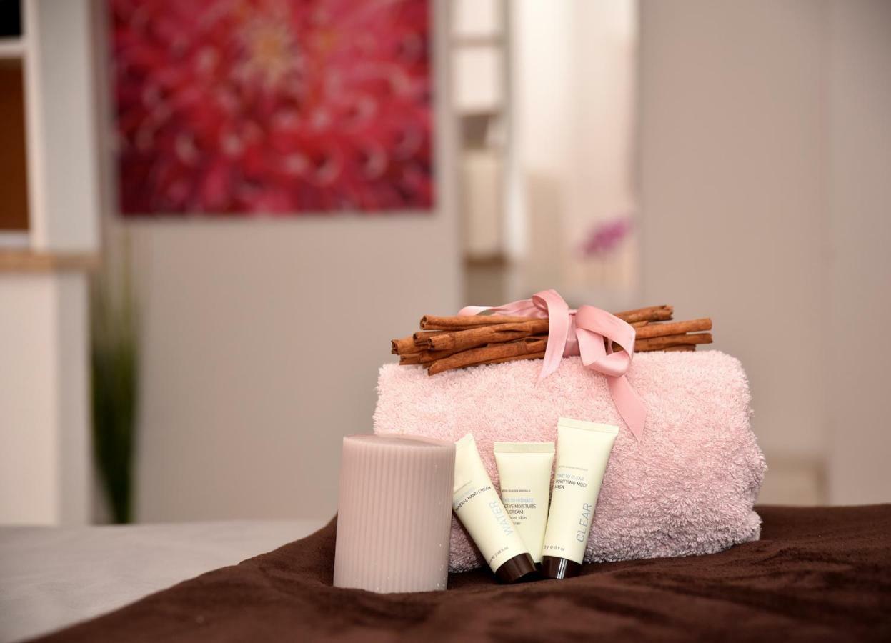 세스베트 Studio Apartman D 아파트 외부 사진