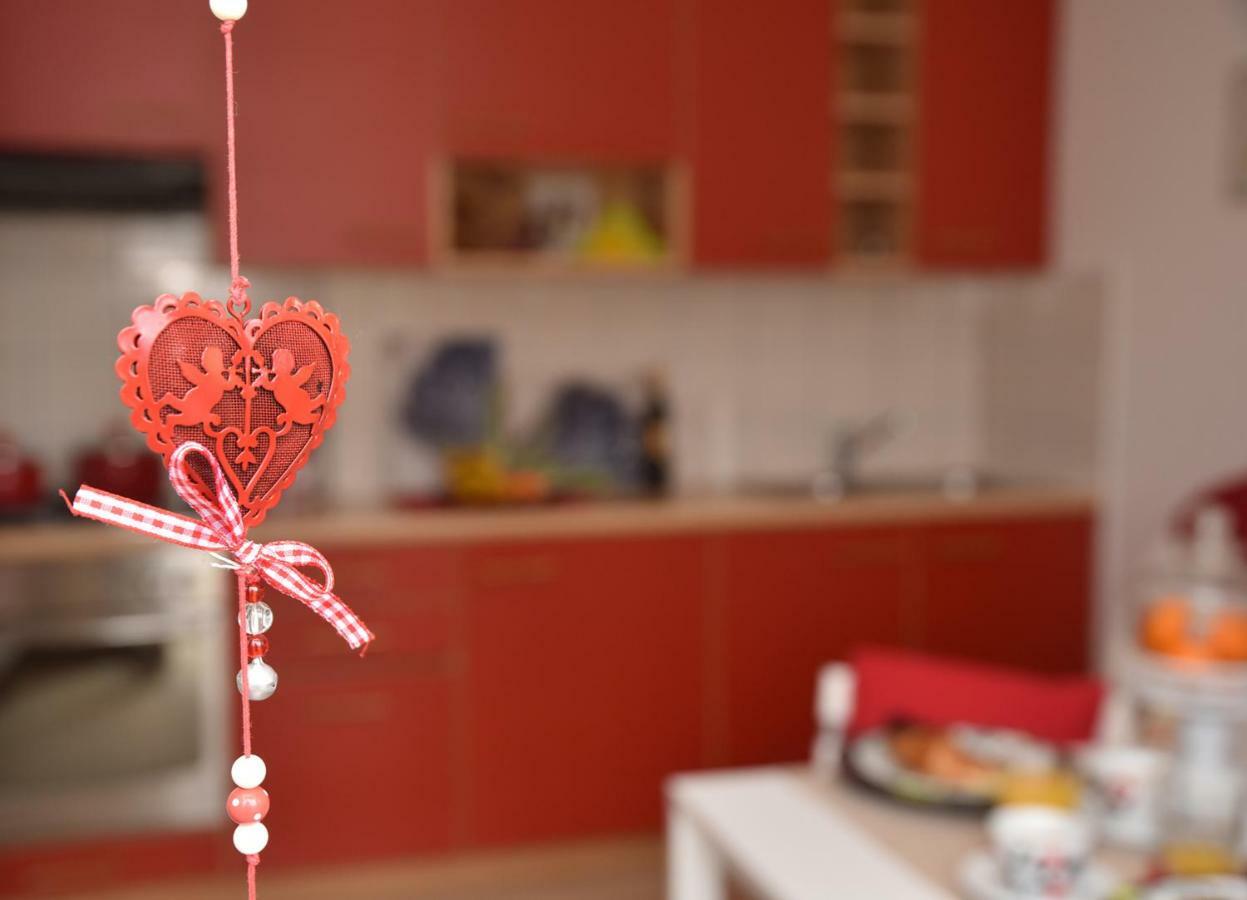 세스베트 Studio Apartman D 아파트 외부 사진